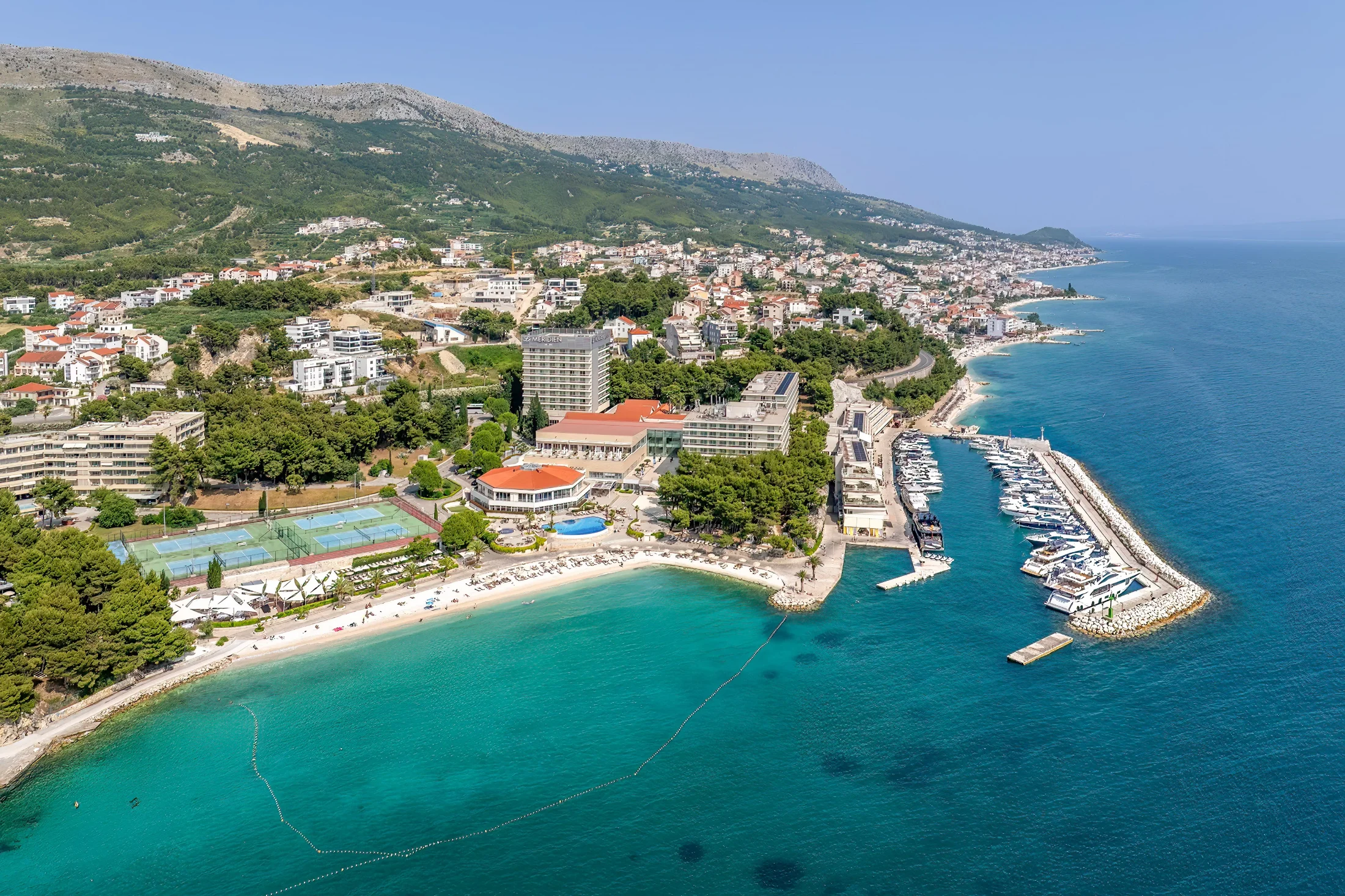 Aerial view of Le Méridien Lav Split with its beach, marina and the Adriatic coast